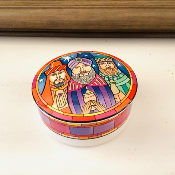 Mikasa Designer Christmas Trinket Box Three Wise Men By Dan Scannell MCM Japan - Picture 9 of 10